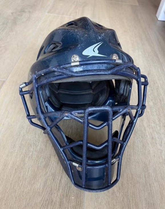 Catcher-set: helm + borstplaat + scheenbeschermers