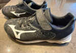 Mizuno honkbalschoenen maat 42 — plastic noppen